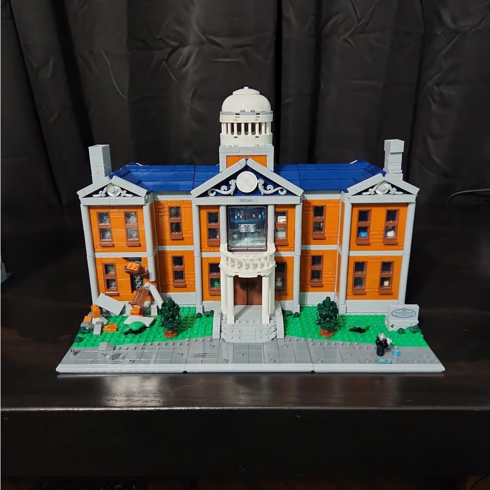 Building Block Set with Blue and Orange Design